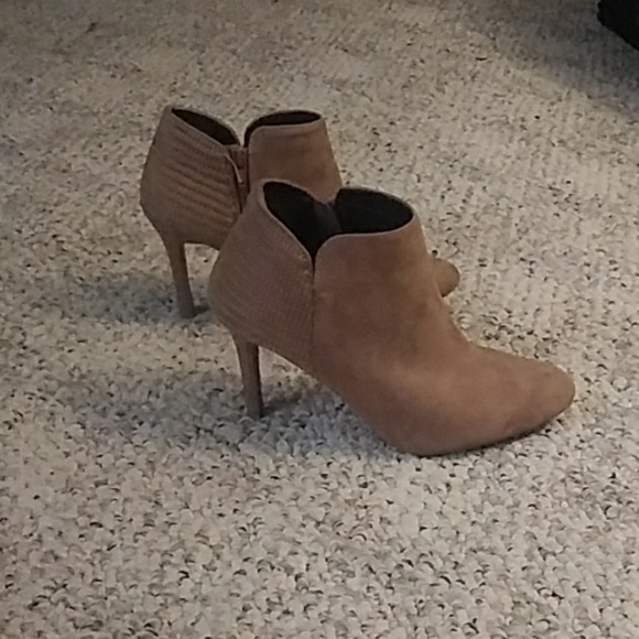 attention Shoes - 💗Tan Attention Shoes💢